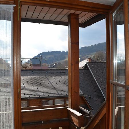 Kronenwirt Gurk Buitenkant foto