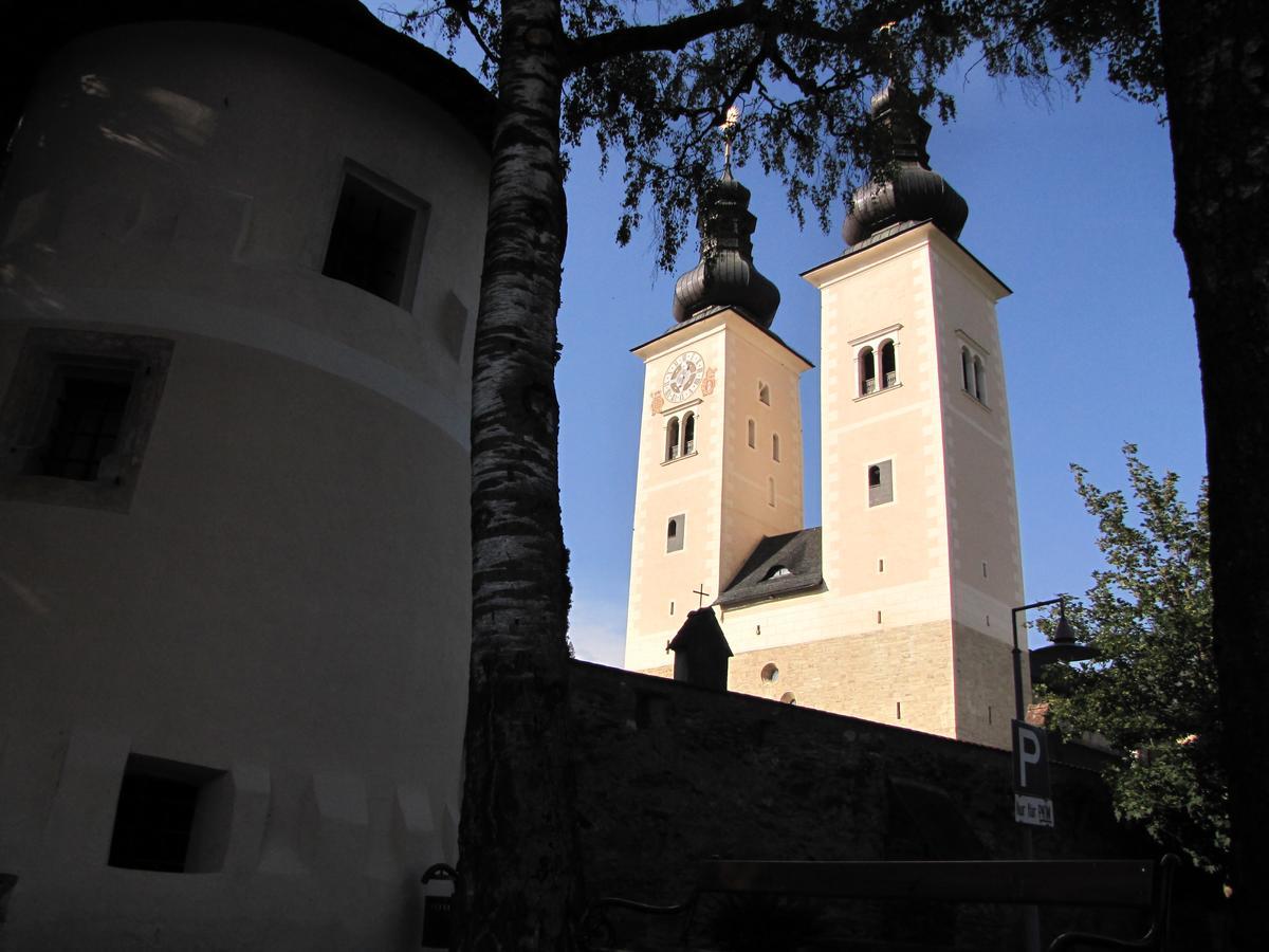 Kronenwirt Gurk Buitenkant foto